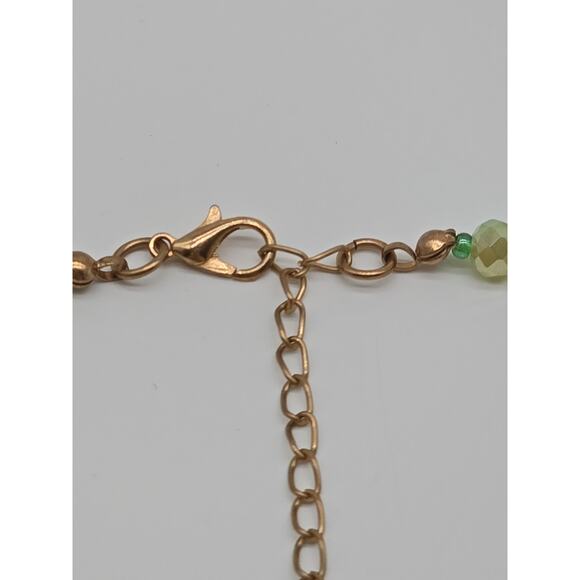 Jadeite Stone Chip & AB Aurora Borealis Acrylic Pistachio Green Beaded Necklace - Picture 7 of 15